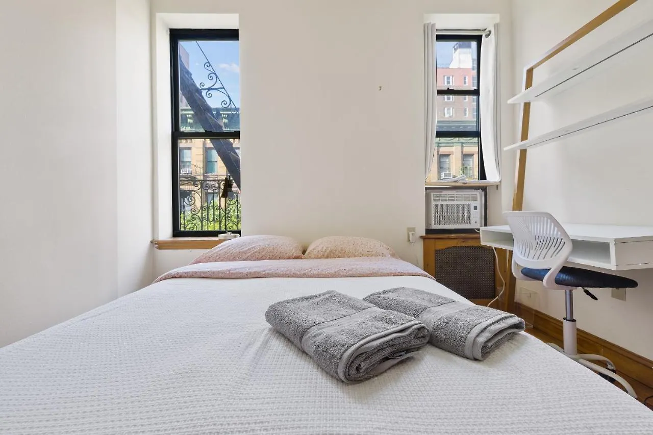 Central Living At Columbia University Nowy Jork 0*,